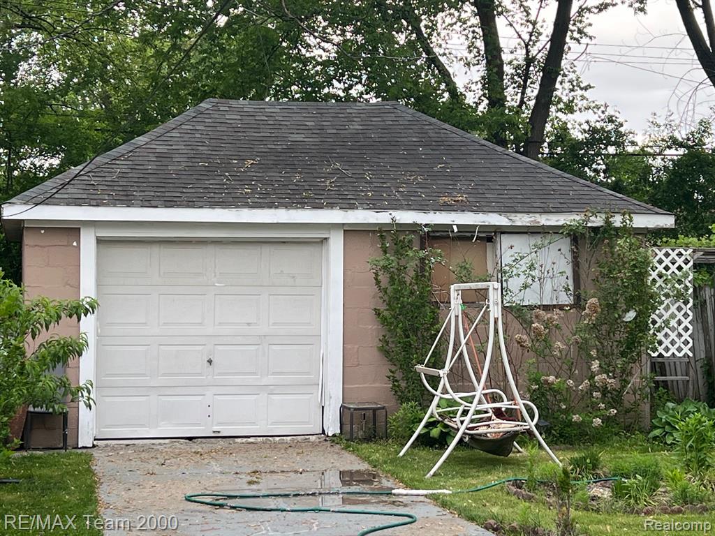 6101 Auburn Street, Detroit, MI 48228 — Photo 3