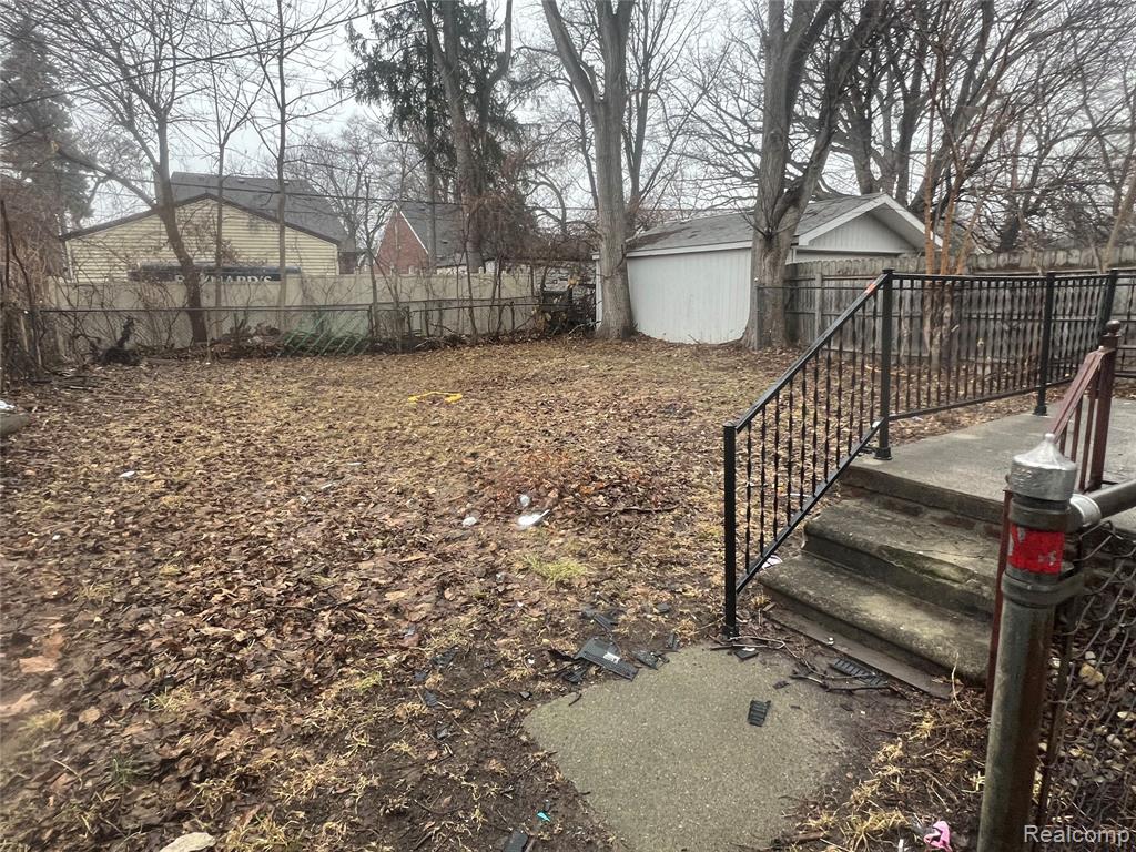 9599 WHITCOMB Street, Detroit, MI 48227 — Photo 5