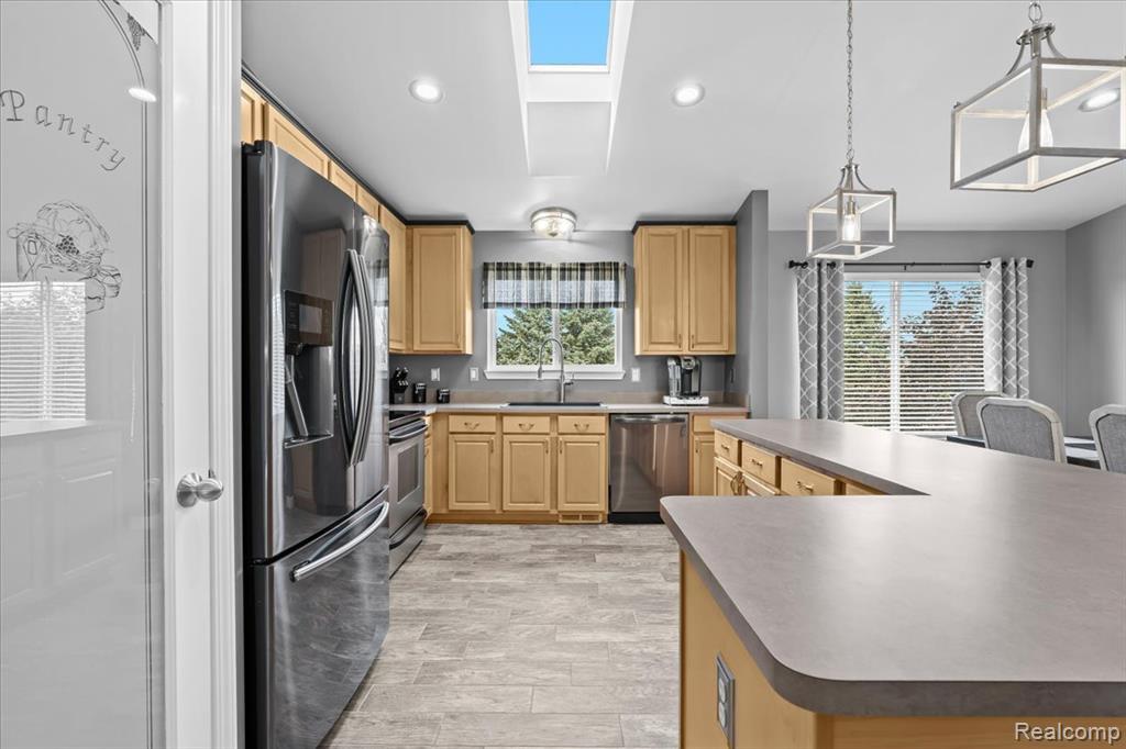 9275 Parkland Drive, Ypsilanti, MI 48197 — Photo 9