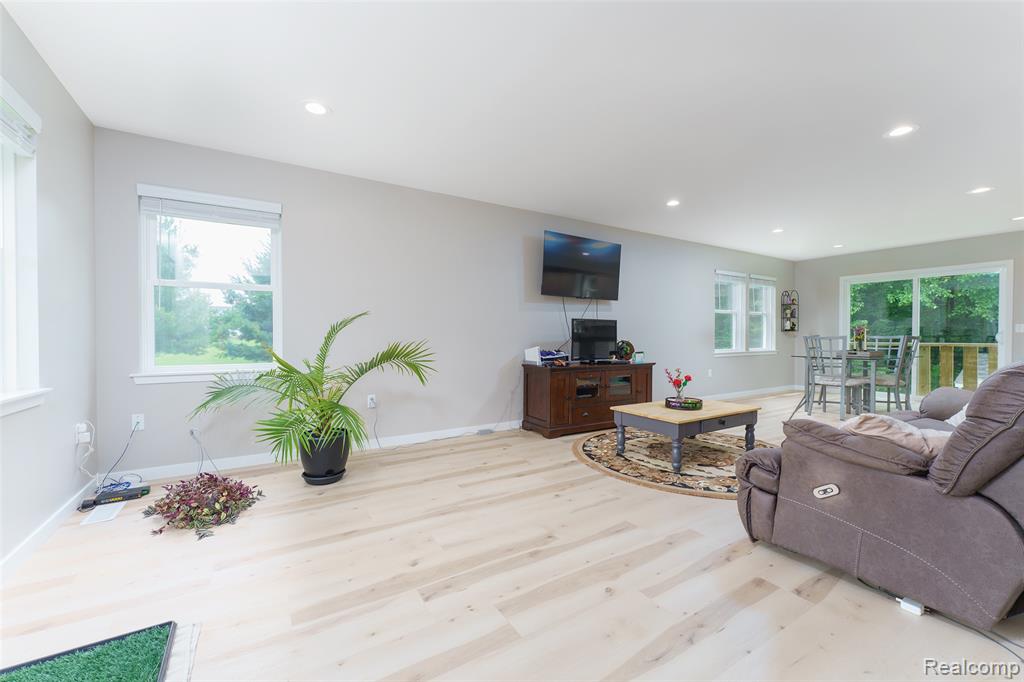 11879 Secluded Ridge Drive, Byron, MI 48418 — Photo 4
