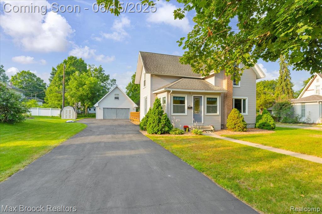 415 W Lake Street, South Lyon, MI 48178 — Photo 2