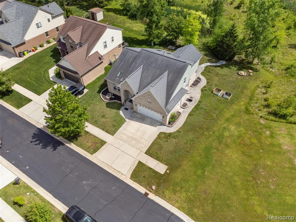 20798 Oak Ridge Drive, Clinton Twp, MI 48036 — Photo 36