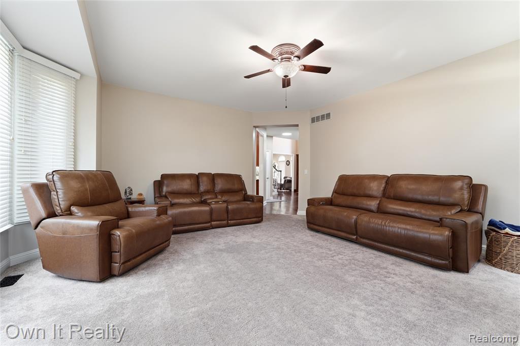 48280 Gladstone Road, Canton, MI 48188 — Photo 25