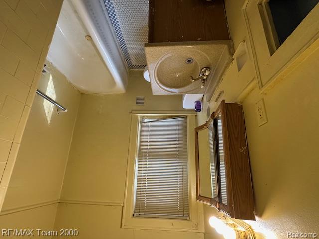 3975 Chatsworth Street, Detroit, MI 48224 — Photo 10