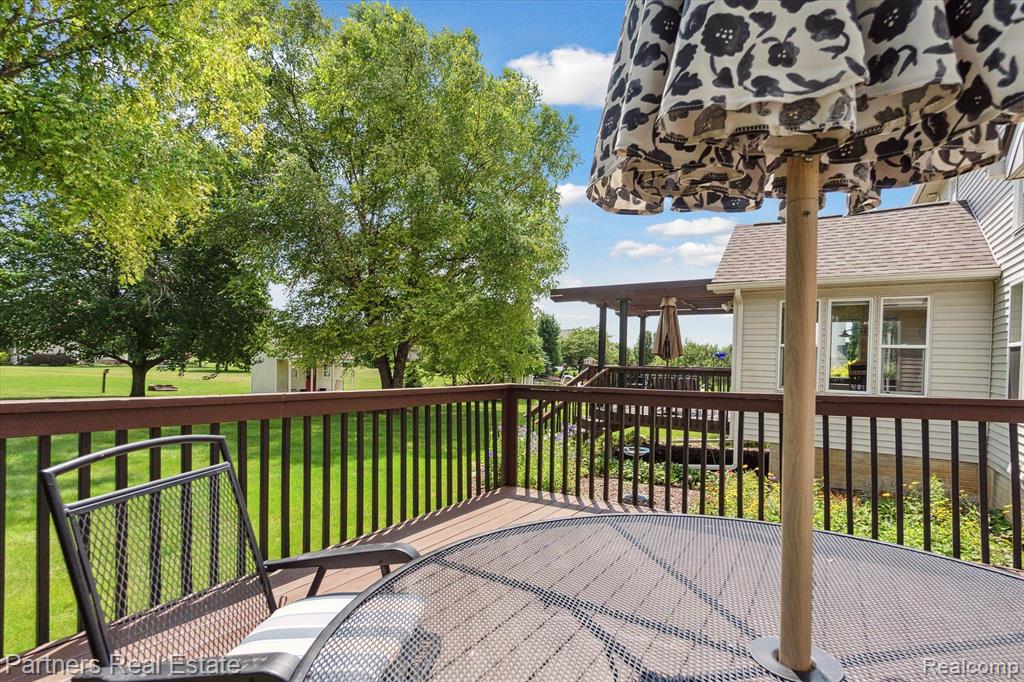822 SADDLE CLUB Lane, Howell, MI 48843 — Photo 37