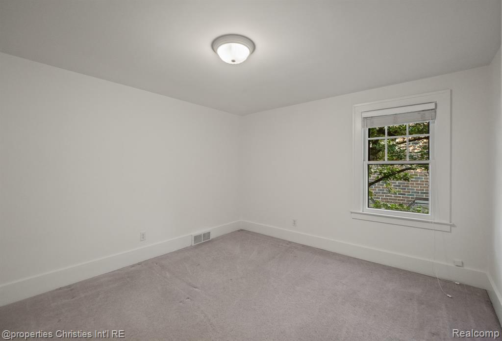 532 Wallace Street, Birmingham, MI 48009 — Photo 23