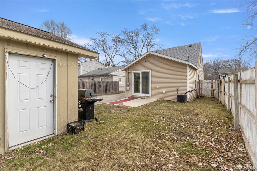 6226 OLDHAM Street, Taylor, MI — Photo 33