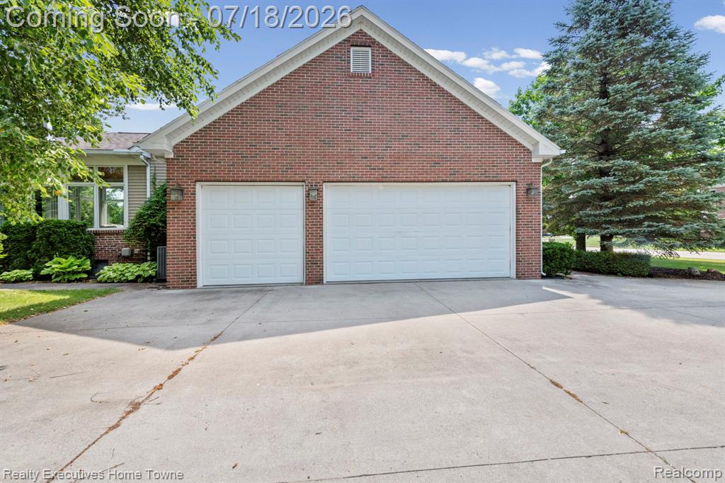 3276 Shorewood Avenue, Fort Gratiot, MI 48059 — Photo 4