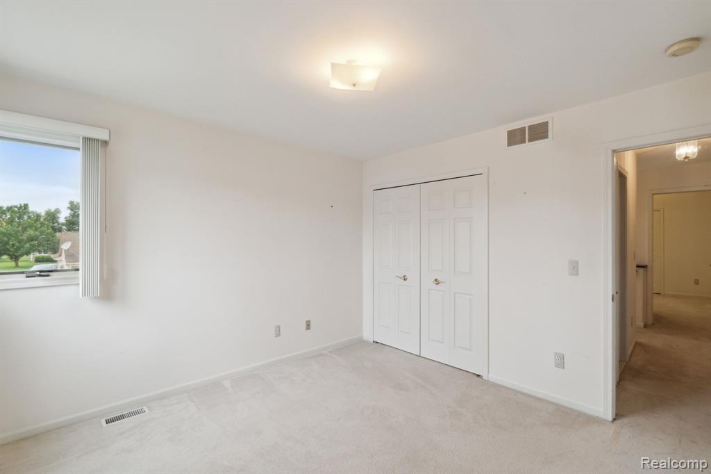 8062 FOX HOLLOW Road, Goodrich Vlg, MI — Photo 31