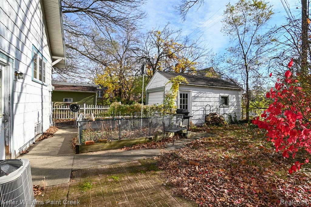 767 W DRAYTON Street, Ferndale, MI 48220 — Photo 36