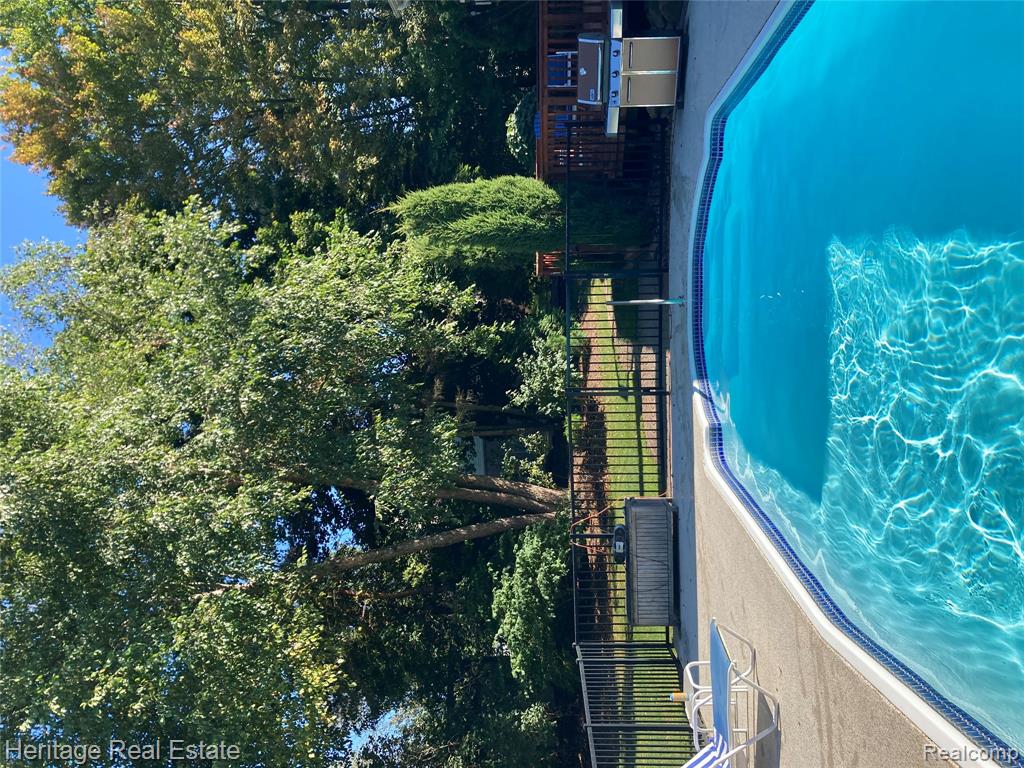 174 Howland Pines Drive, Oxford, MI 48371 — Photo 7