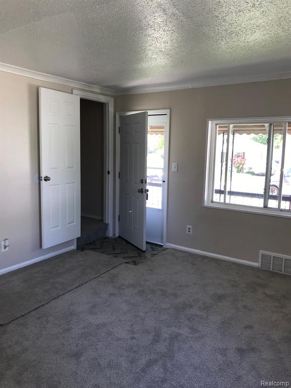 8424 Prospect Avenue, Warren, MI 48089 — Photo 12
