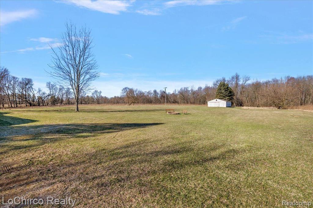 8603 N OWOSSO Road, Fowlerville, MI 48836 — Photo 38