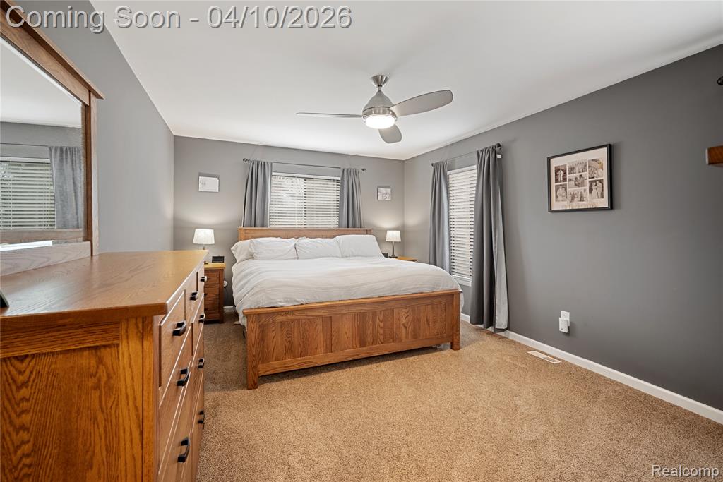 471 Hillson Drive, Waterford, MI 48327 — Photo 17