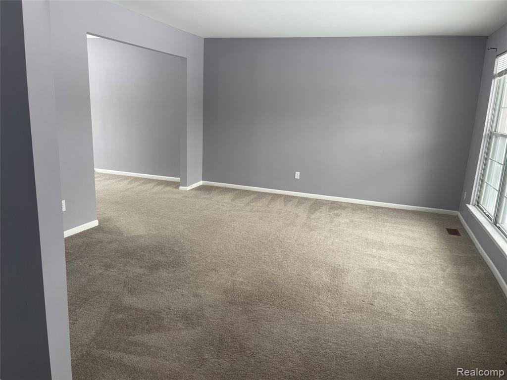 45225 Yorkshire Drive, Novi, MI — Photo 6
