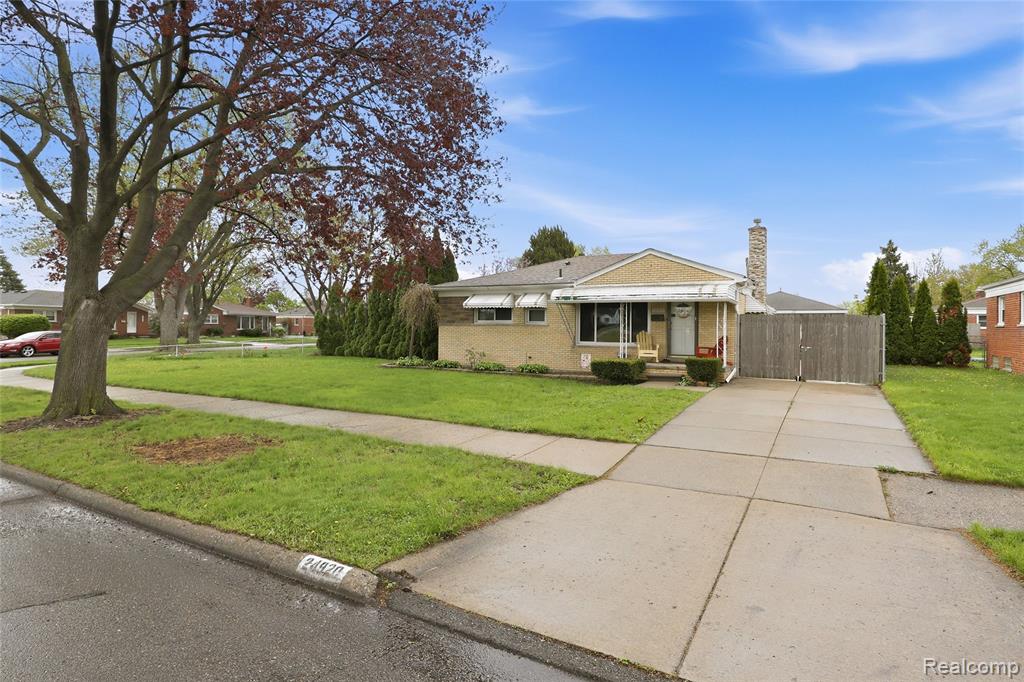 24920 Star Valley Drive, Saint Clair Shores, MI 48080 — Photo 32