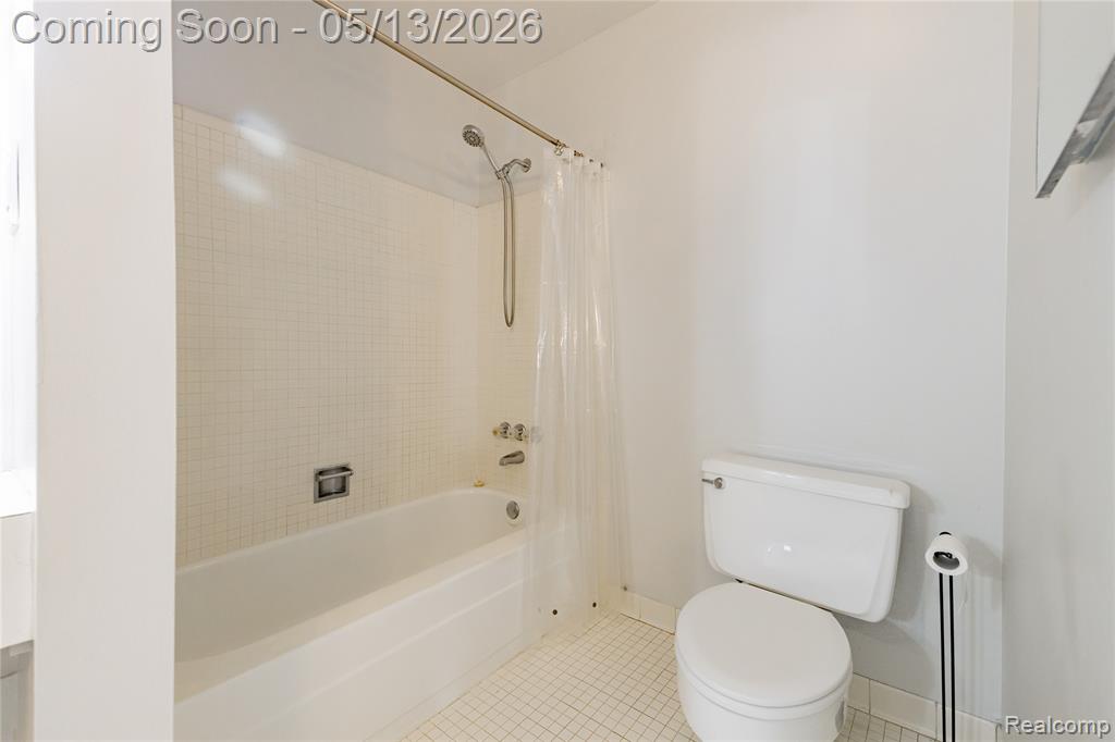 8127 Colony Drive, 23, Grosse Ile, MI 48138 — Photo 23