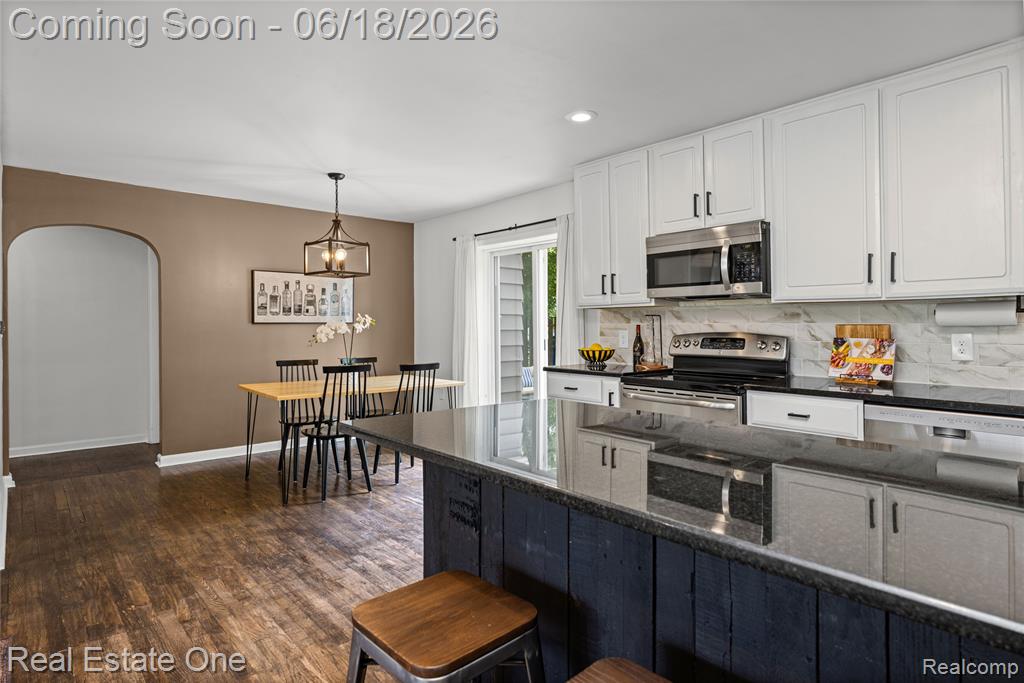 2275 Richwood Road, Auburn Hills, MI 48326 — Photo 18