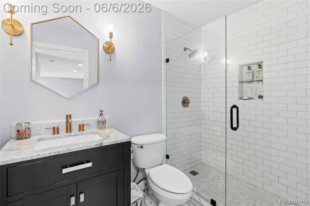 10242 Beacon Court, Grand Blanc, MI 48439 — Photo 46