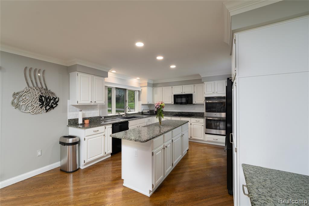 6514 Shagbark Drive, Troy, MI 48098 — Photo 10