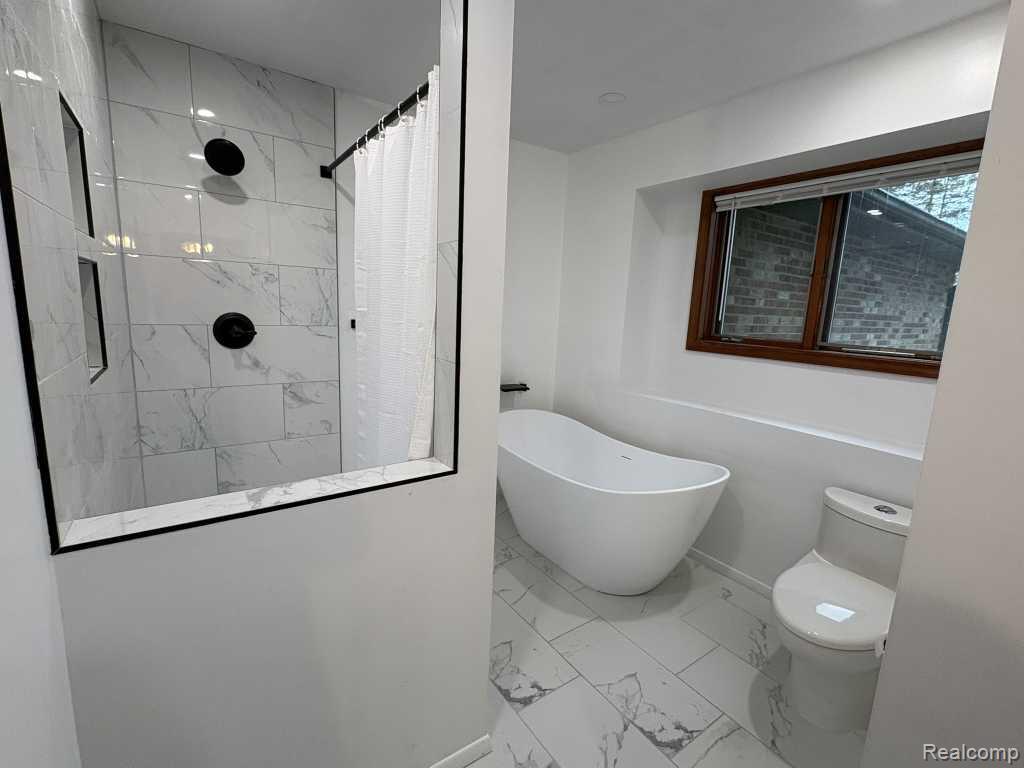 9038 Twin Oaks Court, Flushing, MI 48433 — Photo 16