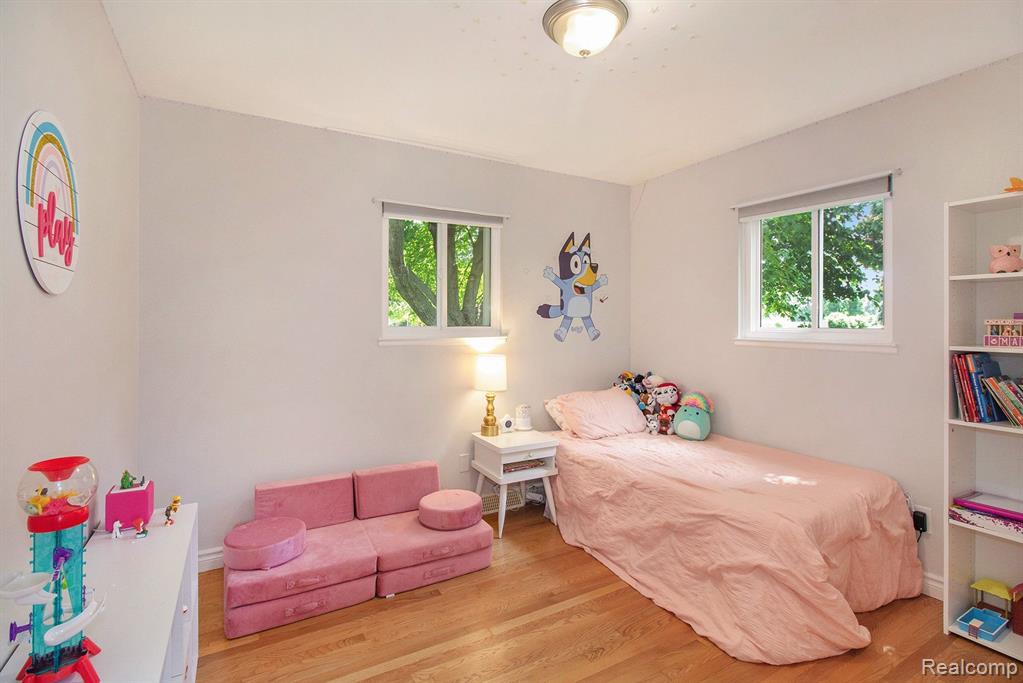 4361 W HIGHLAND Road, Milford, MI 48380 — Photo 10