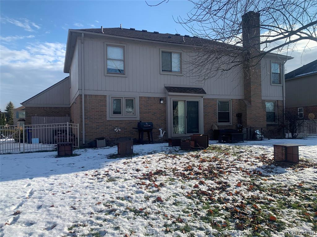 48711 Cross Creek Drive, Macomb, MI 48044 — Photo 23