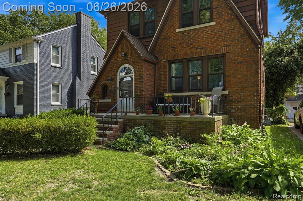 461 Manor Street, Grosse Pointe Farms, MI 48236 — Photo 3