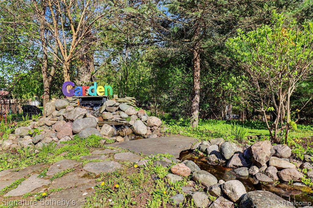 610 W Ellis Avenue, Belding, MI 48809 — Photo 33