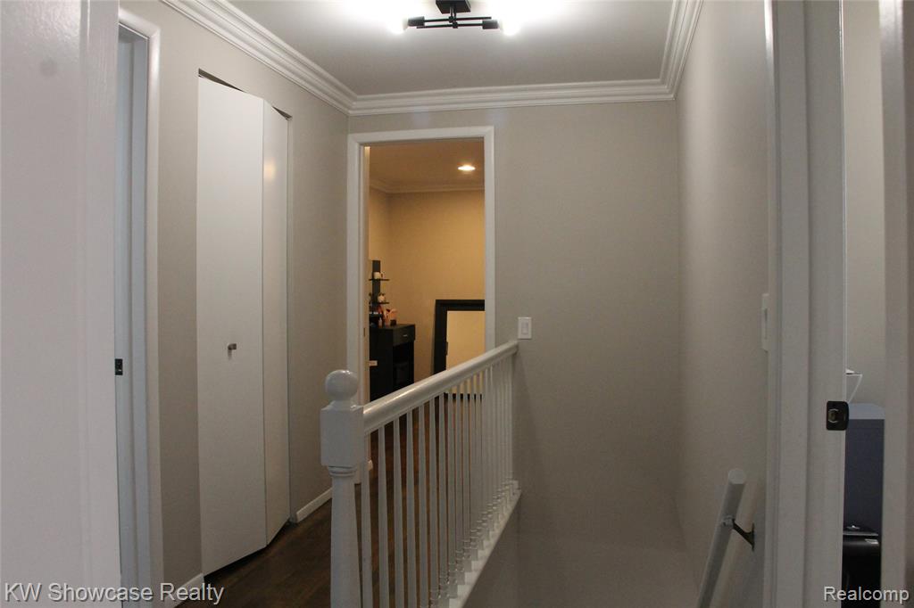 5226 Green Road, West Bloomfield, MI 48323 — Photo 25