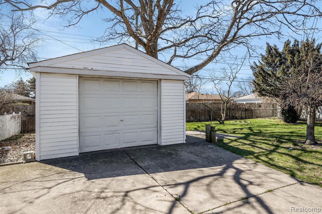 7258 COOLIDGE, Center Line, MI 48015 — Photo 28