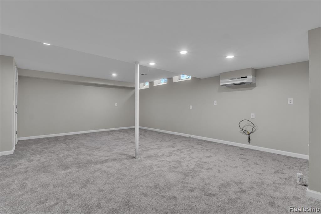 5310 Pond Bluff Drive, West Bloomfield, MI 48323 — Photo 59