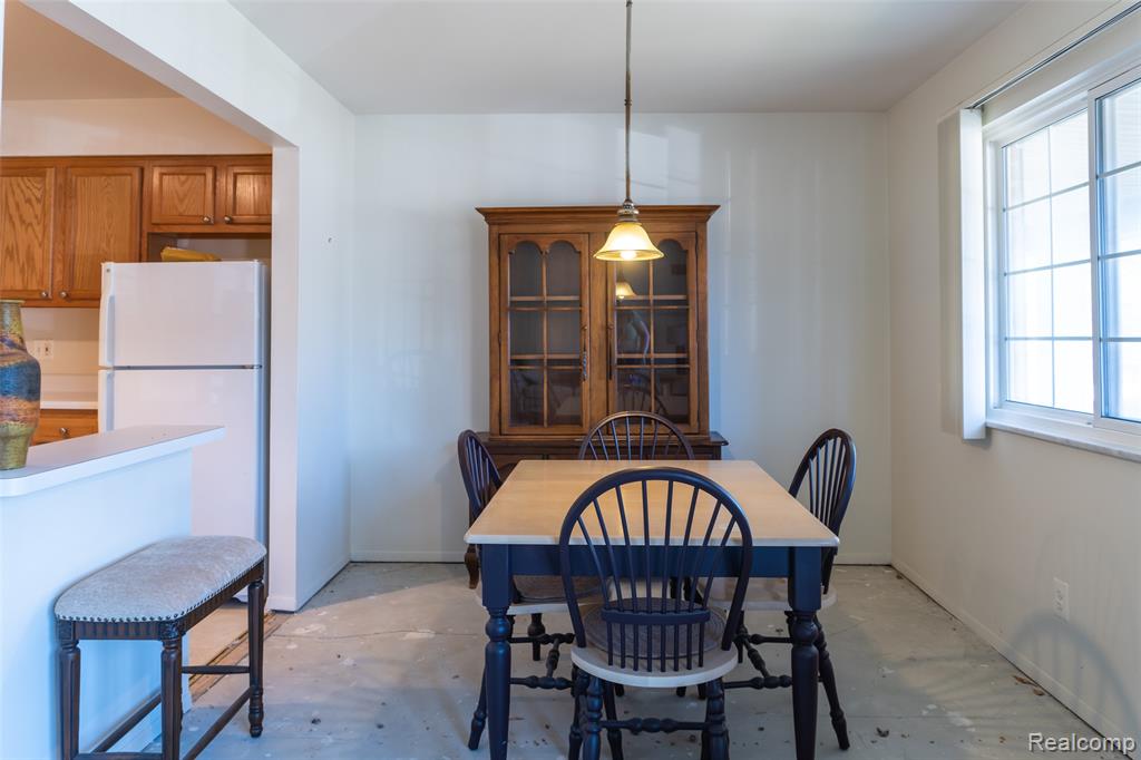 6145 Orchard Lake Road, 204, West Bloomfield, MI — Photo 9