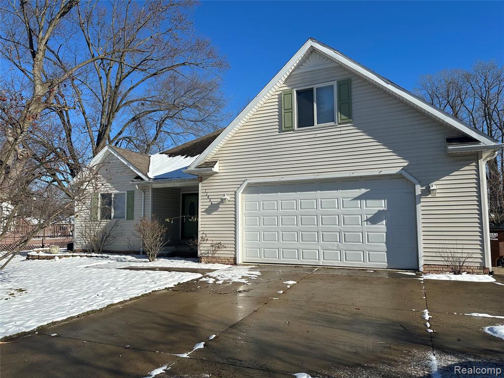 12464 Maxwell Road, Carleton, MI 48117 — Photo 21
