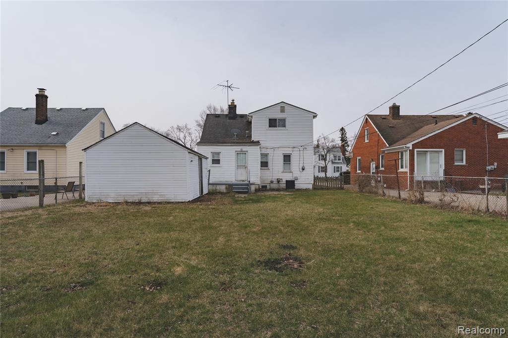 15765 Nicolai Avenue, Eastpointe, MI 48021 — Photo 3