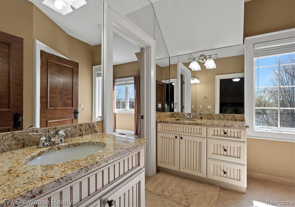 4334 Terra Ridge Drive, Milford, MI 48381 — Photo 45