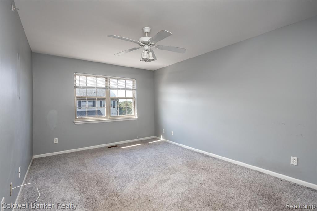 29427 Glen Oaks Boulevard E, Farmington Hills, MI 48334 — Photo 20