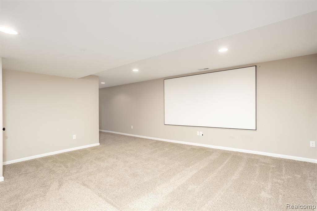 27086 MAXWELL, Novi, MI — Photo 29