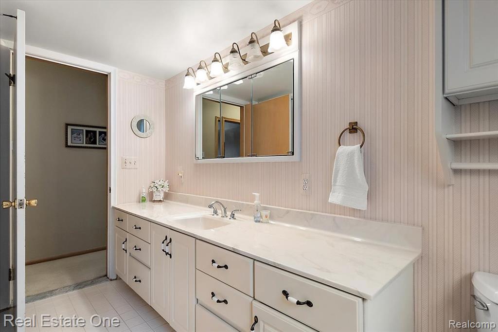 53223 Starlite Drive, Shelby Twp, MI 48316 — Photo 31