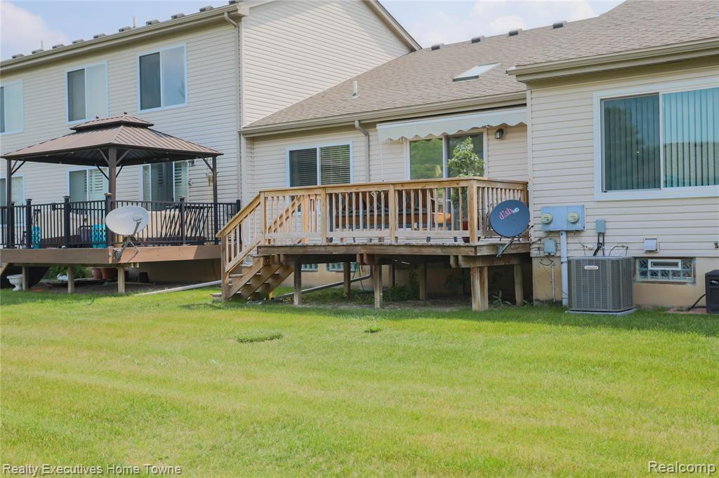53293 Butternut Street, Chesterfield, MI — Photo 3