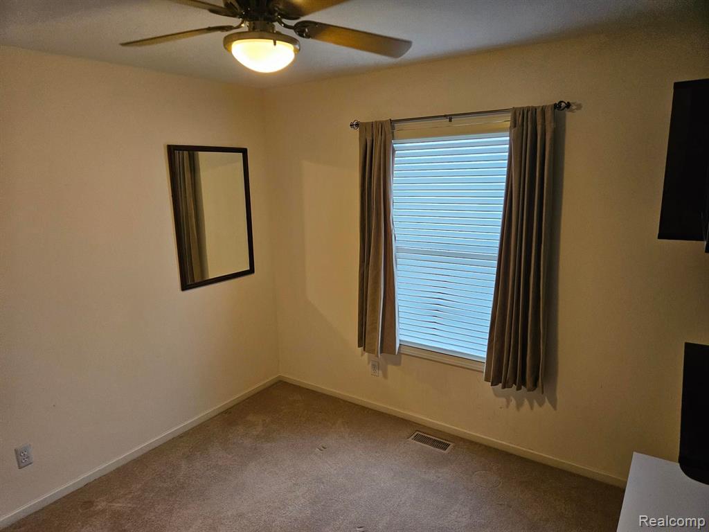 5485 HIDDEN VALLEY Trail, Linden, MI 48451 — Photo 35