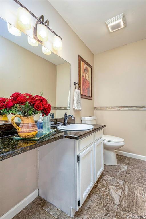 7464 WESTBURY Boulevard, West Bloomfield, MI — Photo 23