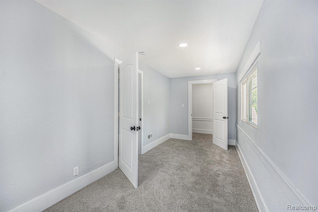 5968 Chalmers Street, Detroit, MI 48213 — Photo 23