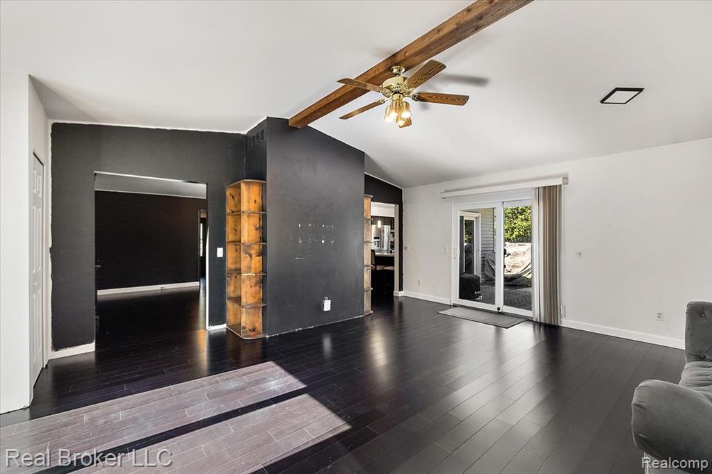 24348 Simmons Drive, Novi, MI — Photo 22