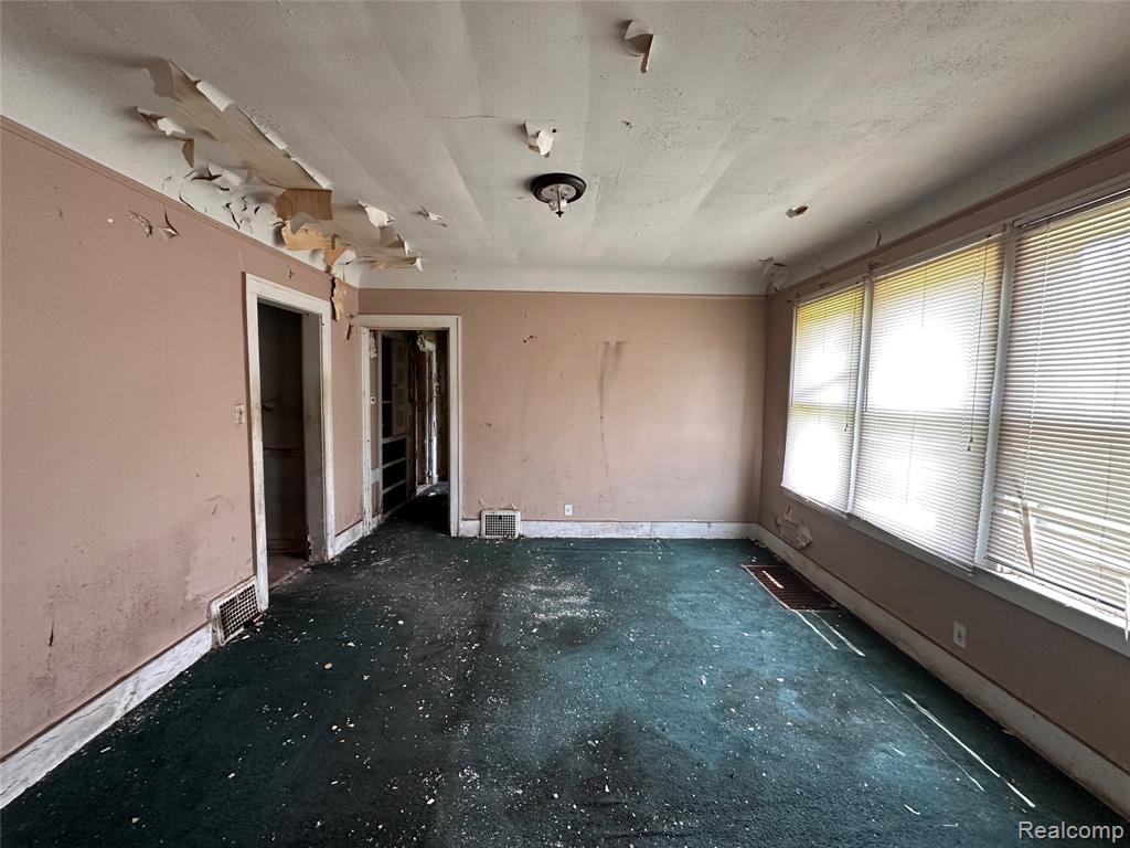 3962 Helen Street, Detroit, MI 48207 — Photo 17