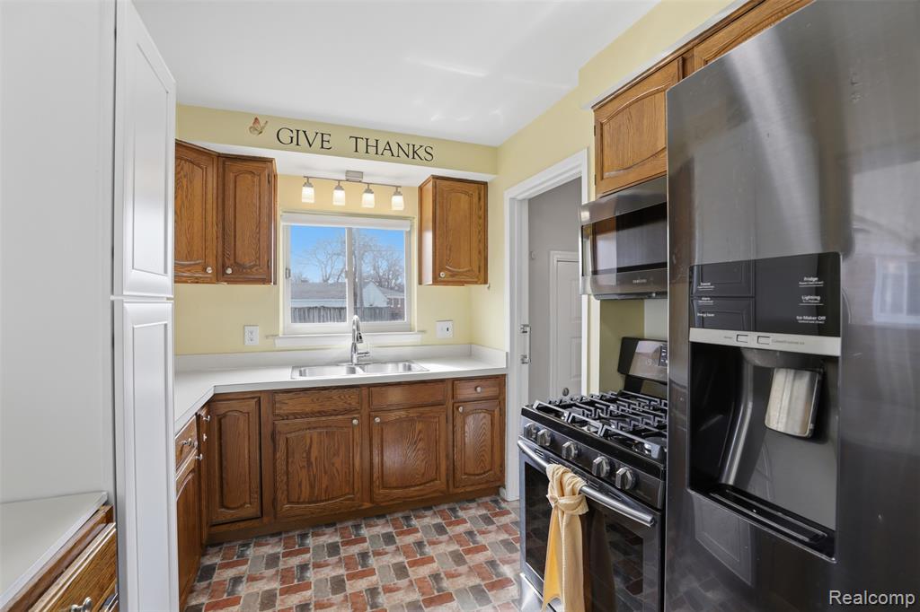 31651 Grant Street, Wayne, MI, 48184