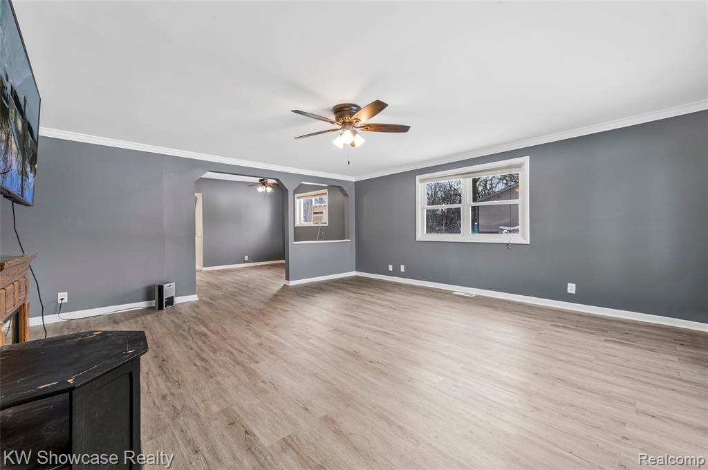 29230 Greening Street, Farmington, MI 48334 — Photo 12