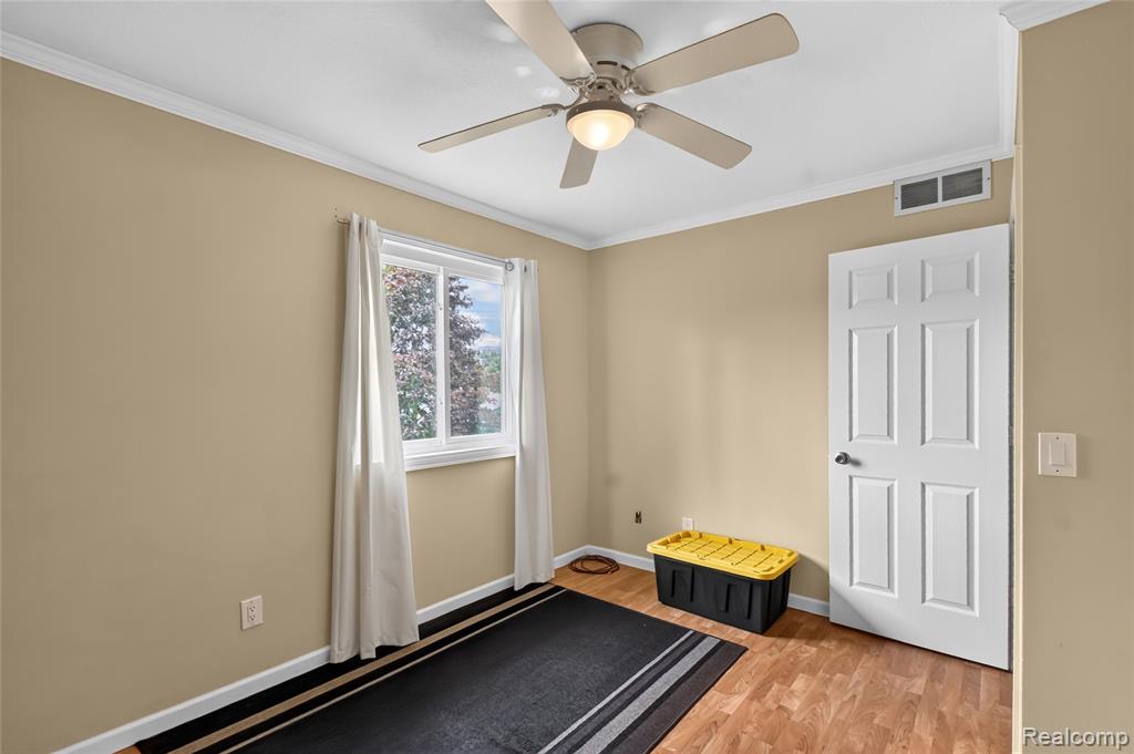 2312 Darwin Lane, Saginaw, MI 48603 — Photo 17