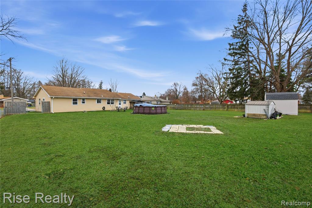 3436 Creekwood Drive, Saginaw, MI 48601 — Photo 25