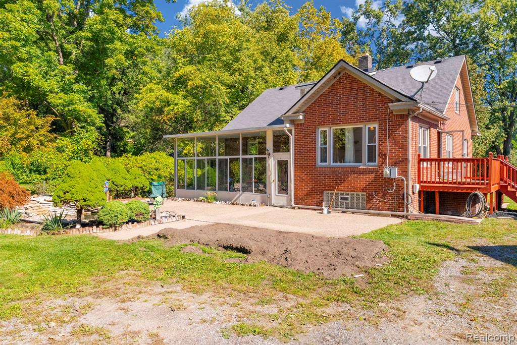 24915 Saint Paul Boulevard, Harrison Township, MI — Photo 2